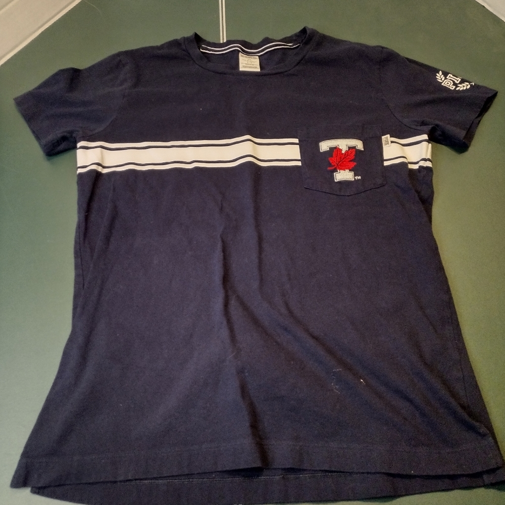 Pink By Victoria Secret University Of Toronto Shirt Small go blues. In excellent